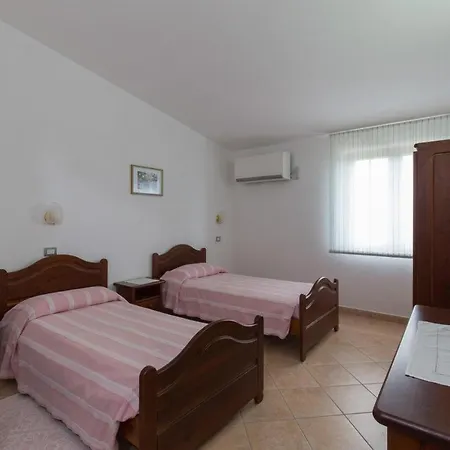 Ispinigoli 3*