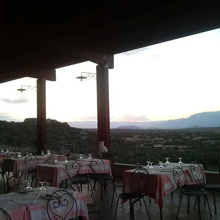 Hotel Ispinigoli
