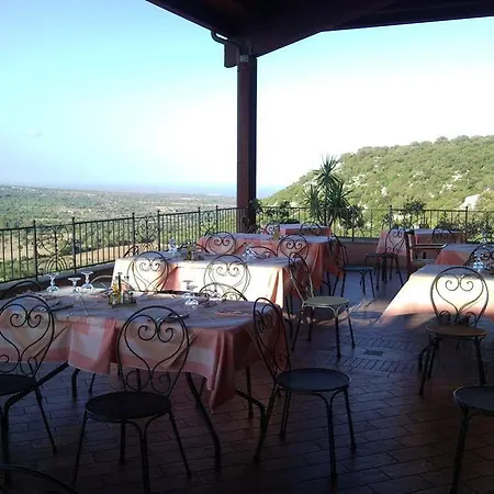 Ispinigoli Hotel 3*