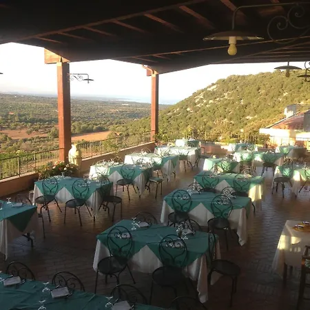 Hotel Ispinigoli 3*